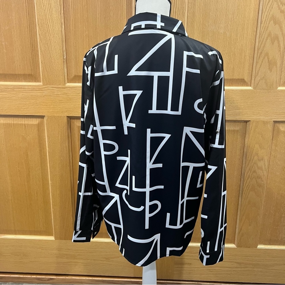 Black and White Geometric Button-Up Shirt - Picture 5 of 12